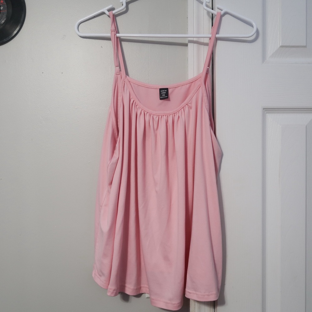 pink flowy tank top